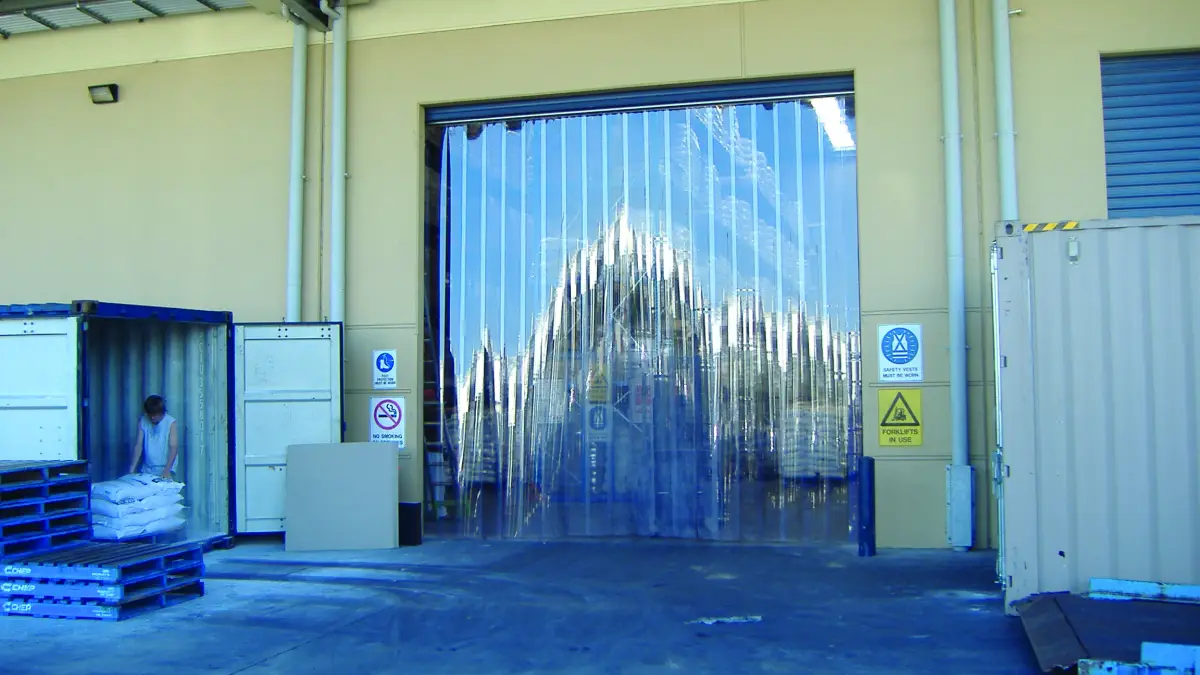 Strip curtains ST Int Log